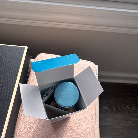 Colorescience Sheer Matte Sunscreen - Picture 3 of 4